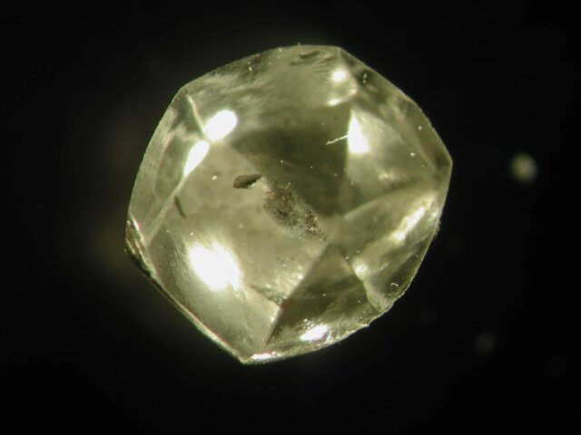الماس ها اسراری از گذشته ی زمین در خود دارند