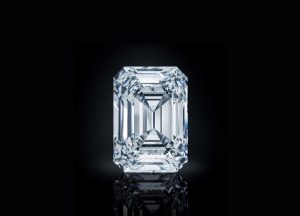 الماس ۱۰۰.۹۴ قیراطی ۱۴ میلیون و ۲۰۰هزار دلار فروش رفت